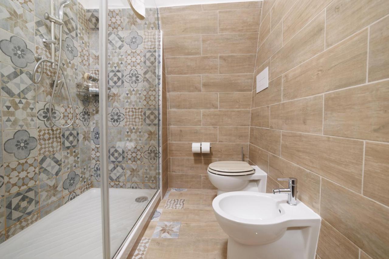LegnoSuites Napoli Esterno foto